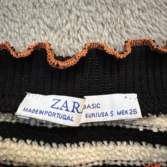 Zara Crew Neck Striped Sweater Knit Women's SMALL Black Cream - Picture 3 of 4